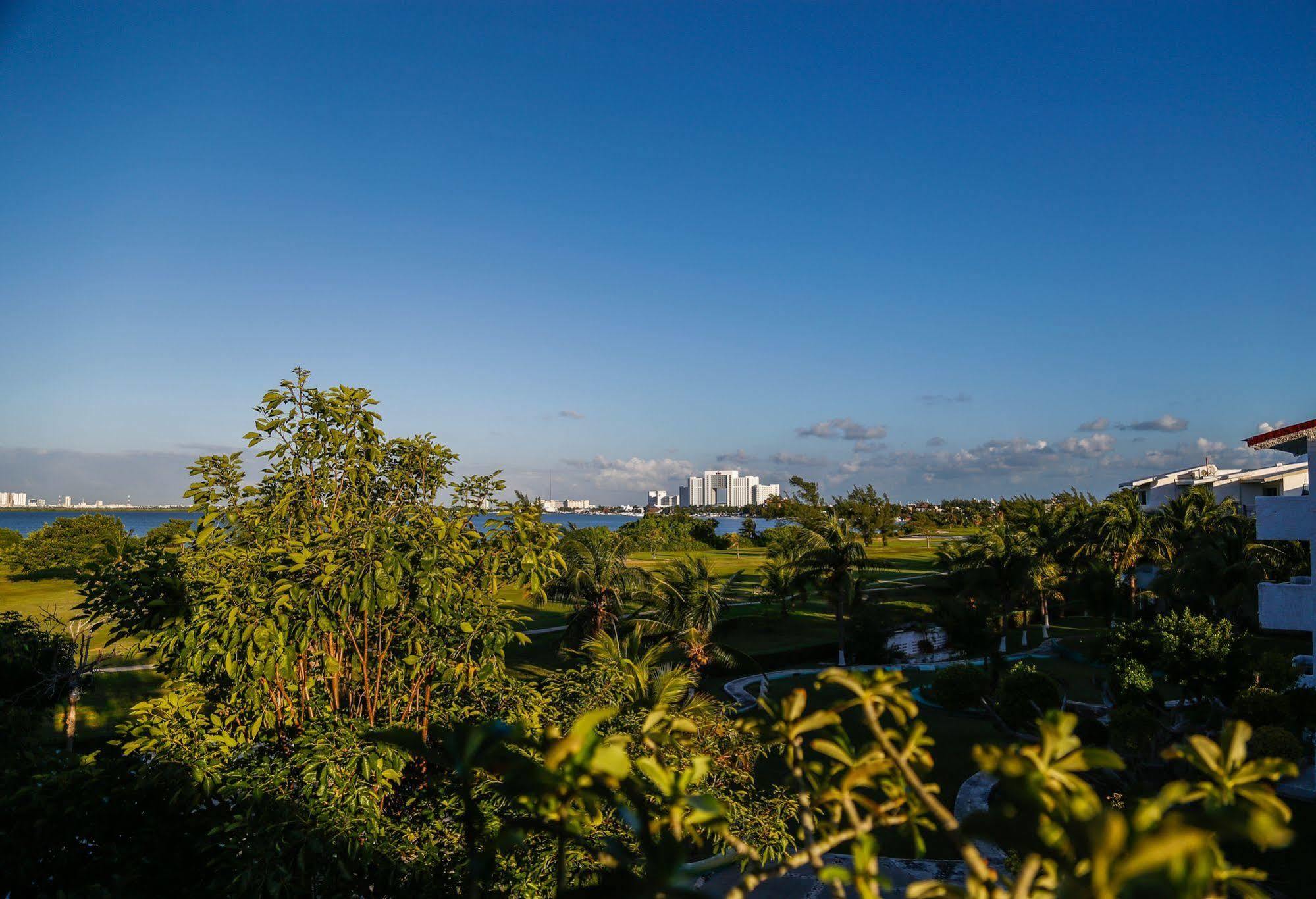 Hostel Natura Cancun Ngoại thất bức ảnh